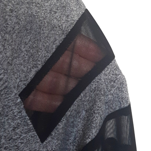 H&M grey mesh cutout top - Picture 5 of 6